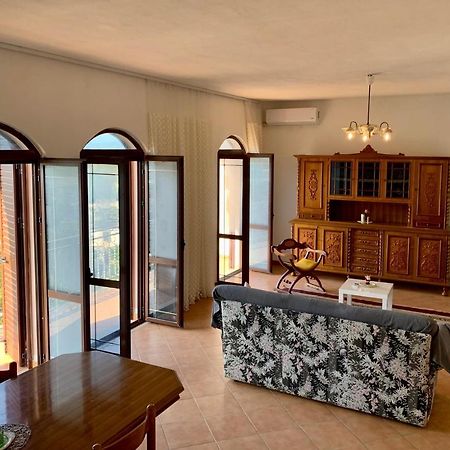 Guesthouse Villa Rosa Μπεράτ Εξωτερικό φωτογραφία
