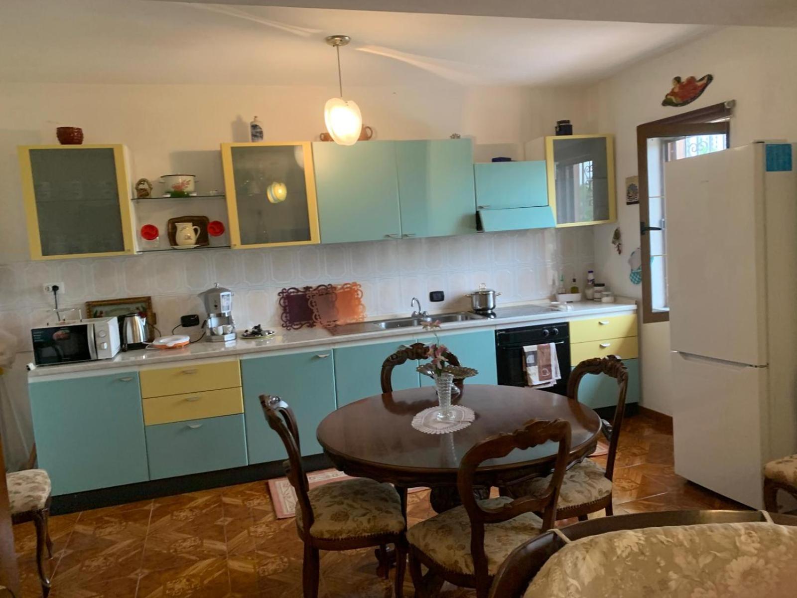 Guesthouse Villa Rosa Μπεράτ Δωμάτιο φωτογραφία