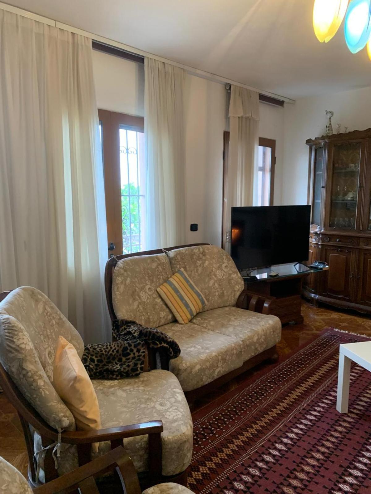 Guesthouse Villa Rosa Μπεράτ Δωμάτιο φωτογραφία