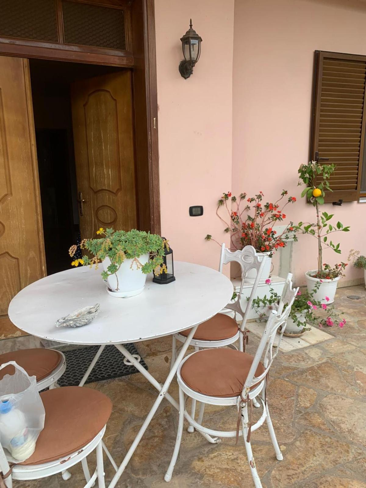 Guesthouse Villa Rosa Μπεράτ Δωμάτιο φωτογραφία